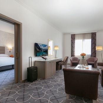 Gefinor Rotana