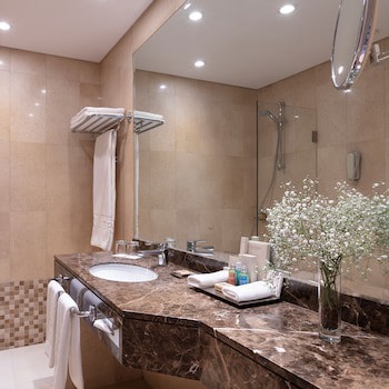 Gefinor Rotana