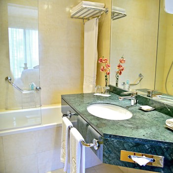 Gefinor Rotana