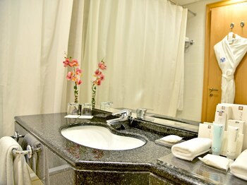 Gefinor Rotana
