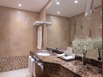 Gefinor Rotana