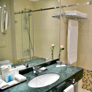 Gefinor Rotana
