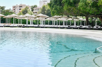 Salles Hotel Marina Portals