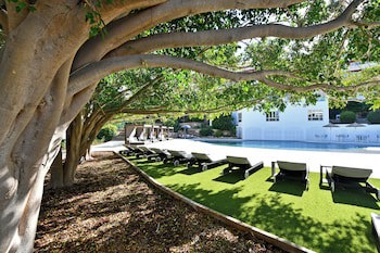 Salles Hotel Marina Portals