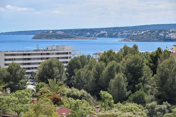 Salles Hotel Marina Portals