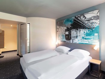 B&B HOTEL Wuppertal-City fotoğrafı