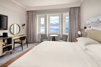 Bournemouth Highcliff Marriott Hotel