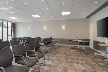 Delta Hotels By Marriott Waltham Abbey