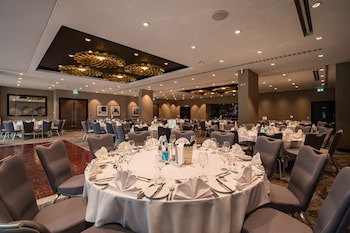 Doubletree By Hilton Hotel Woking