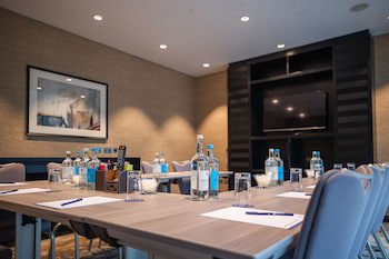 Doubletree By Hilton Hotel Woking