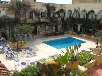 Cornucopia Hotel
