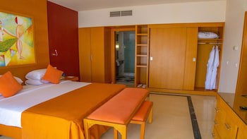 Parrotel Beach Resort galeri fotoğrafı