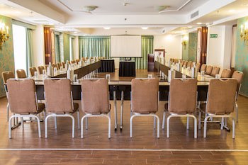 Ax The Victoria Hotel