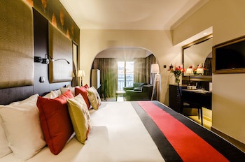 Ax The Victoria Hotel