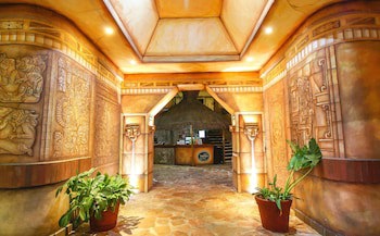 Hotel Xbalamque And Spa Cancun