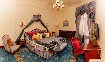 Hotel Bristol