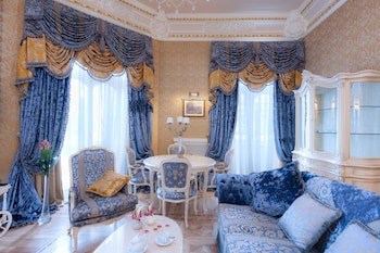 Hotel Bristol
