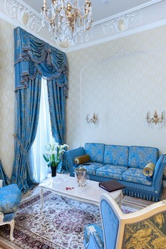 Hotel Bristol