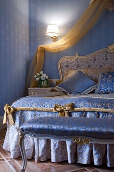 Hotel Bristol