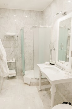 Hotel Bristol