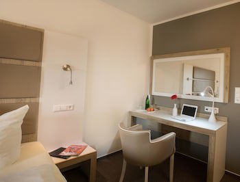 Confour Hotel galeri fotoğrafı