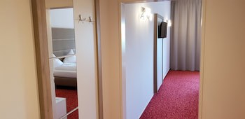Confour Hotel galeri fotoğrafı