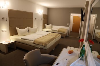 Confour Hotel galeri fotoğrafı