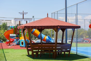 Elite City Resort