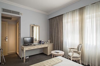 Airotel Stratos Vassilikos Hotel