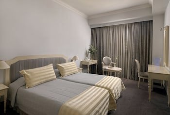 Airotel Stratos Vassilikos Hotel