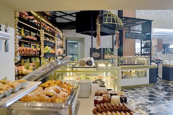 Airotel Stratos Vassilikos Hotel