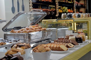 Airotel Stratos Vassilikos Hotel