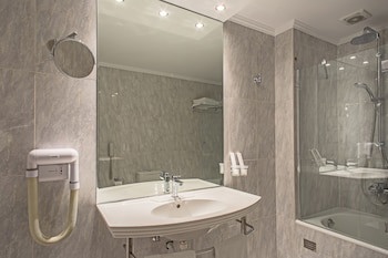 Airotel Stratos Vassilikos Hotel