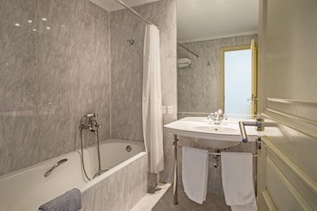 Airotel Stratos Vassilikos Hotel