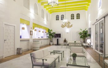 Playa De La Luz Hotel