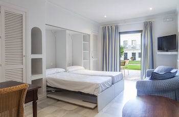 Playa De La Luz Hotel
