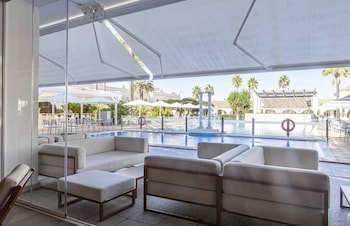 Playa De La Luz Hotel