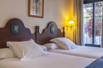 Playa De La Luz Hotel