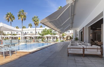 Playa De La Luz Hotel