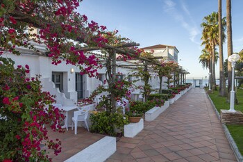 Playa De La Luz Hotel