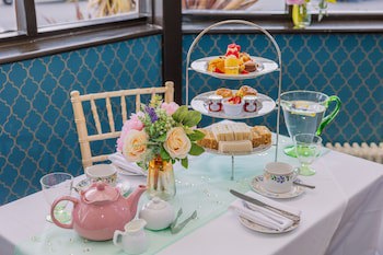 Muthu Westcliff Hotel (Near London Southend Airport)
