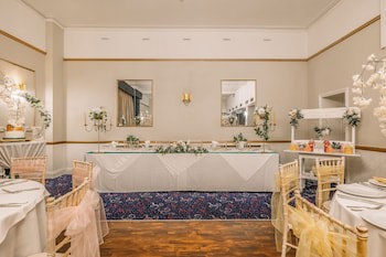 Muthu Westcliff Hotel (Near London Southend Airport)