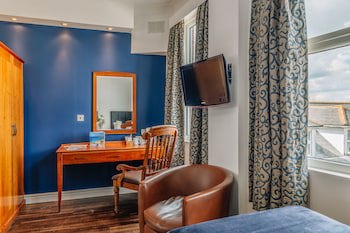 Muthu Westcliff Hotel (Near London Southend Airport)