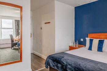 Muthu Westcliff Hotel (Near London Southend Airport)