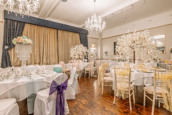 Muthu Westcliff Hotel (Near London Southend Airport)