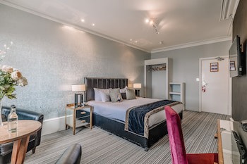 Muthu Westcliff Hotel (Near London Southend Airport)
