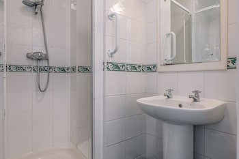 Muthu Westcliff Hotel (Near London Southend Airport)