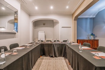 Muthu Westcliff Hotel (Near London Southend Airport)