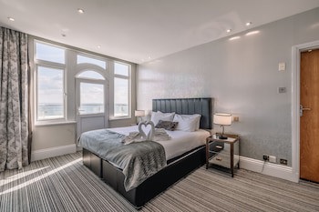 Muthu Westcliff Hotel (Near London Southend Airport)