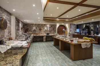Domotel Anemolia Mountain Resort